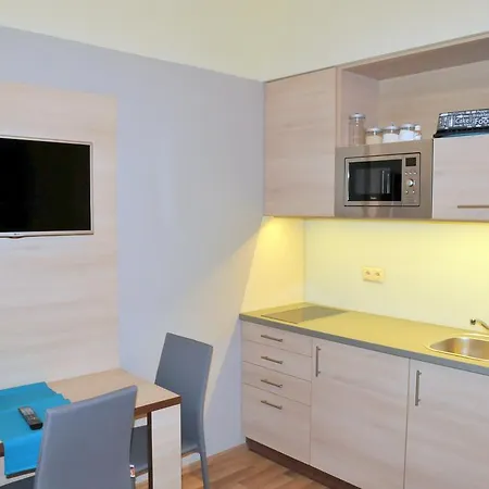 Frank & Fang Apartment *