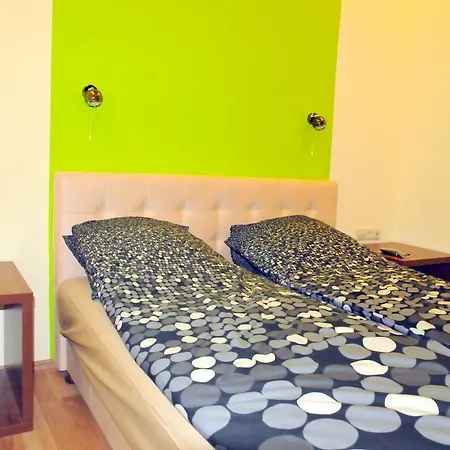 Apartament Frank & Fang *